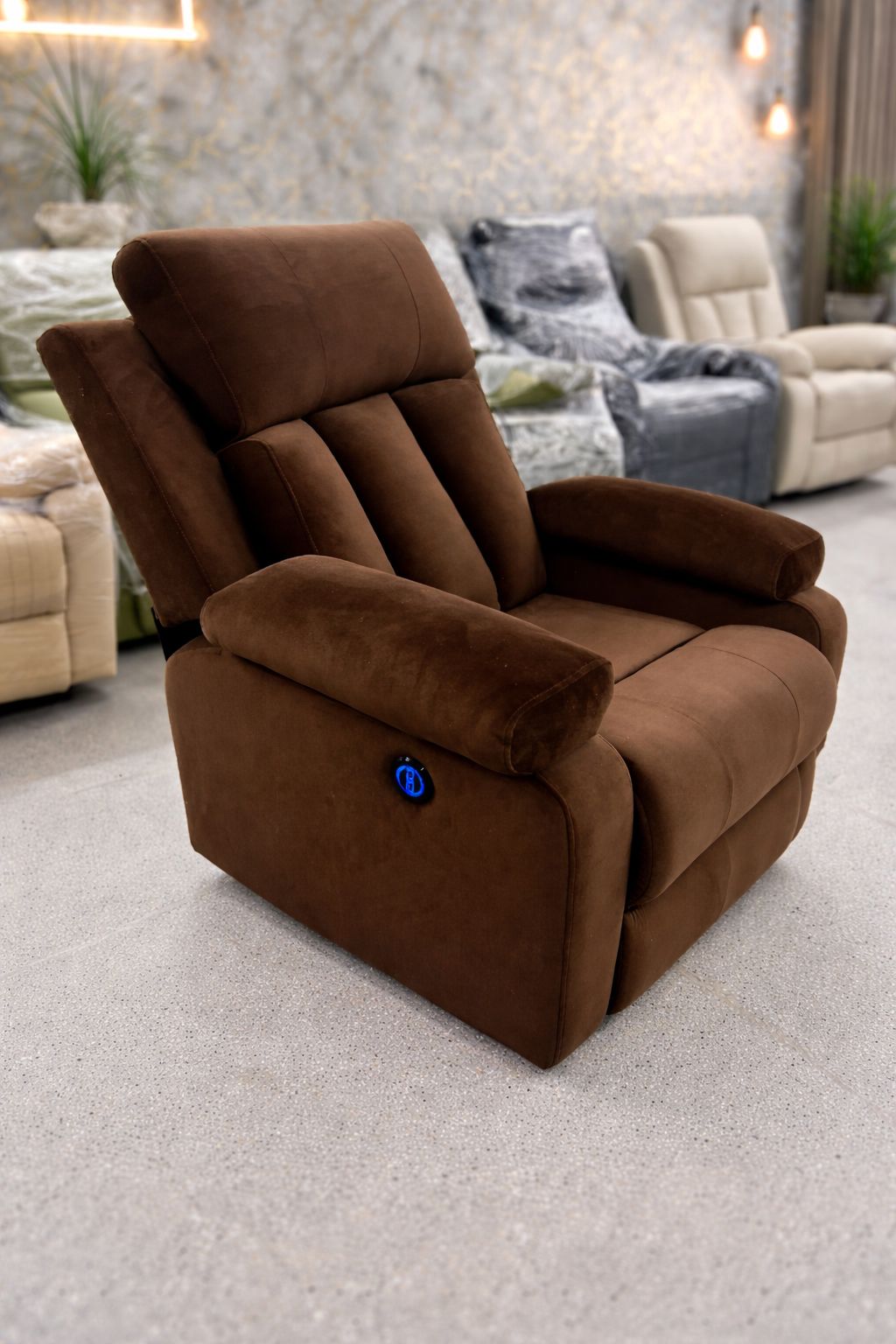 Atlas Oversized Recliner